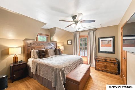 23 S Virginia Mason City IA 50401