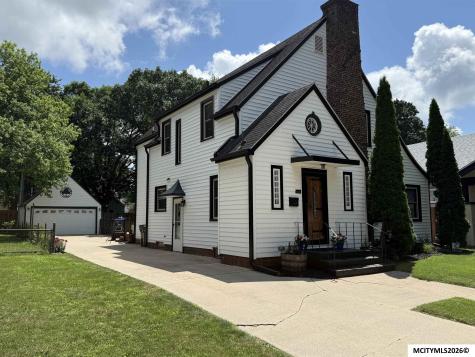 115 S Kentucky Mason City IA 50401