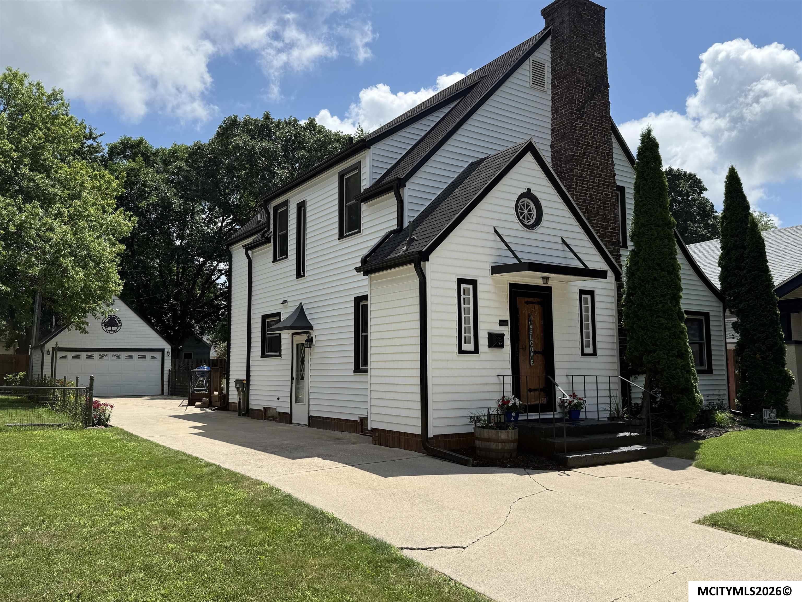 115 S Kentucky Mason City IA 50401