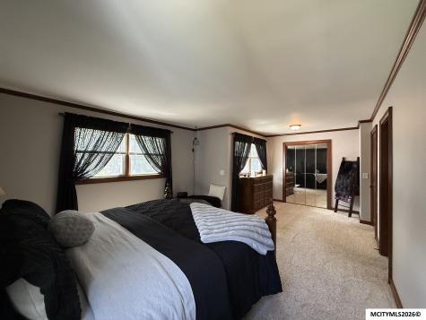 115 S Kentucky Mason City IA 50401