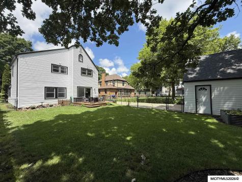 115 S Kentucky Mason City IA 50401