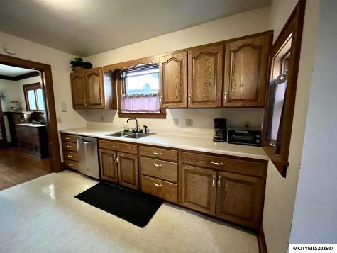 233 7th NW Mason City IA 50401