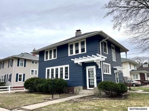 233 7th NW Mason City IA 50401