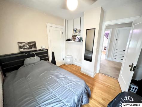 233 7th NW Mason City IA 50401