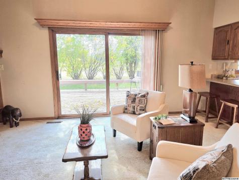 925 Briarstone Drive Mason City IA 50401