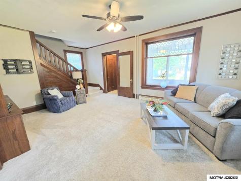 213 10th Street NW Mason City IA 50401