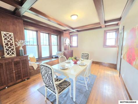 213 10th Street NW Mason City IA 50401