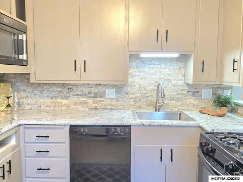 213 10th Street NW Mason City IA 50401