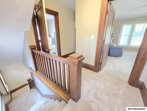 213 10th Street NW Mason City IA 50401
