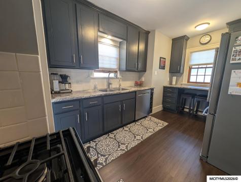1017 1st NW Mason City IA 50401