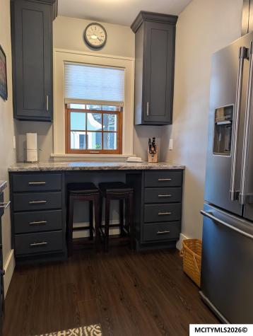 1017 1st NW Mason City IA 50401