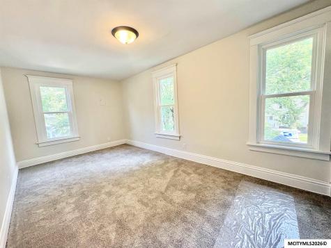 325 NW 1st Street Mason City IA 50401
