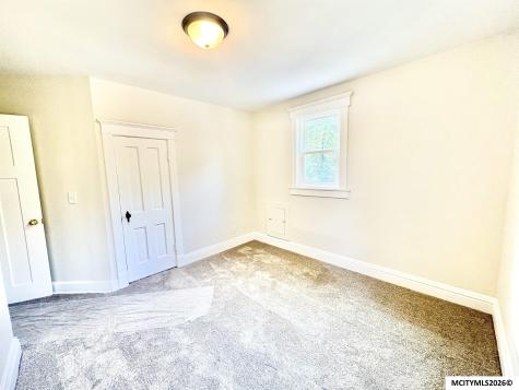 325 NW 1st Street Mason City IA 50401