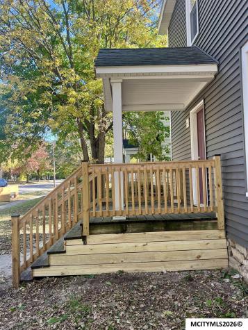 325 NW 1st Street Mason City IA 50401