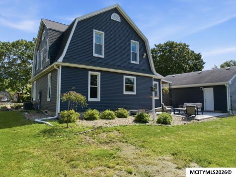 106 Rock Grove Drive Nora Springs IA 50458