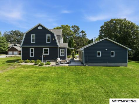 106 Rock Grove Drive Nora Springs IA 50458