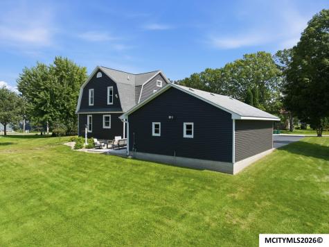 106 Rock Grove Drive Nora Springs IA 50458