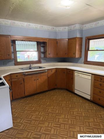 701 E Main Avenue Rockford IA 50468