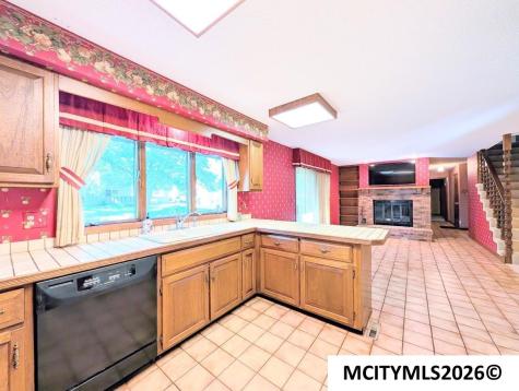 2 Quarry Road Mason City IA 50401