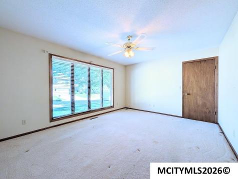 2 Quarry Road Mason City IA 50401
