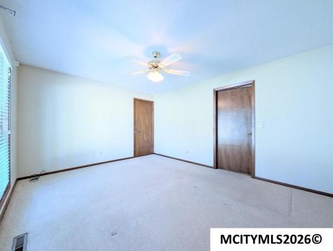 2 Quarry Road Mason City IA 50401