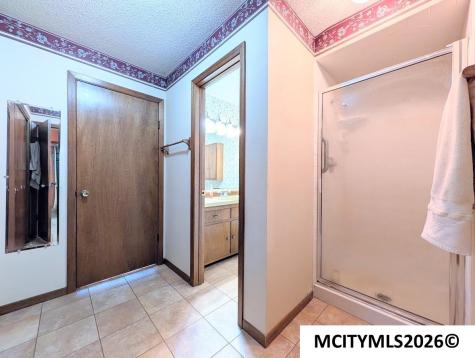 2 Quarry Road Mason City IA 50401