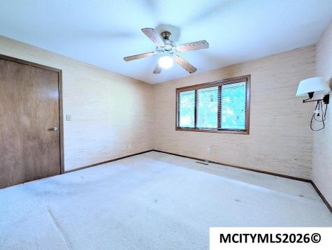 2 Quarry Road Mason City IA 50401