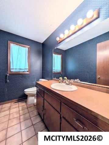 2 Quarry Road Mason City IA 50401