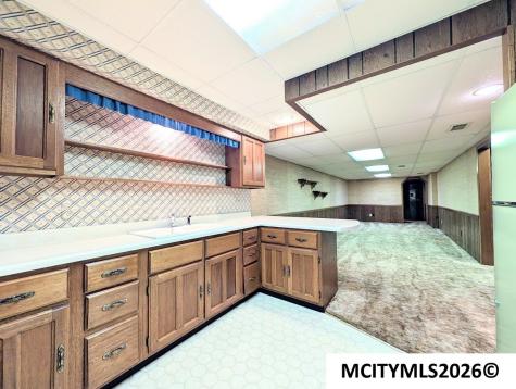 2 Quarry Road Mason City IA 50401