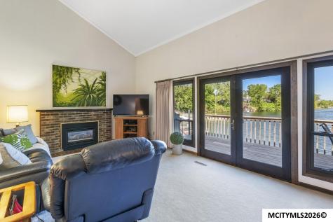 1814 Springview Drive Mason City IA 50401