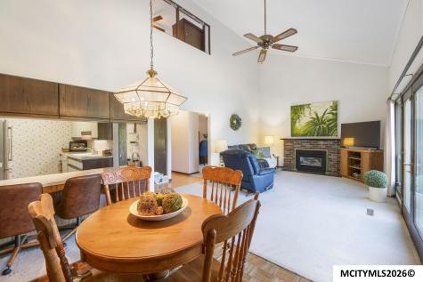 1814 Springview Drive Mason City IA 50401