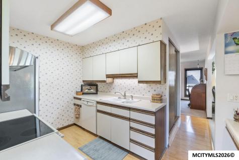 1814 Springview Drive Mason City IA 50401