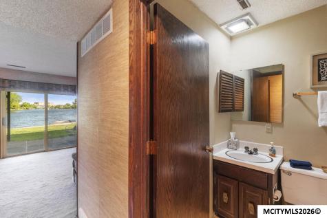 1814 Springview Drive Mason City IA 50401