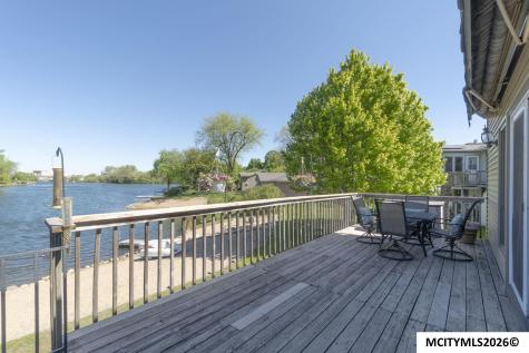 1814 Springview Drive Mason City IA 50401