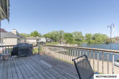 1814 Springview Drive Mason City IA 50401