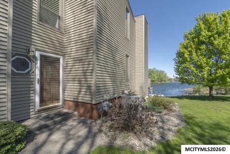 1814 Springview Drive Mason City IA 50401