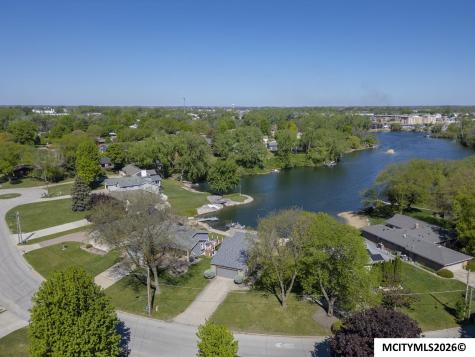 1814 Springview Drive Mason City IA 50401