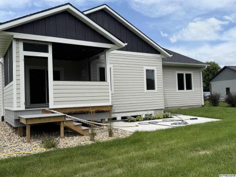 145 Boulder Mason City IA 50401