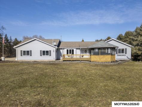 2037 12th NE Mason City IA 50401