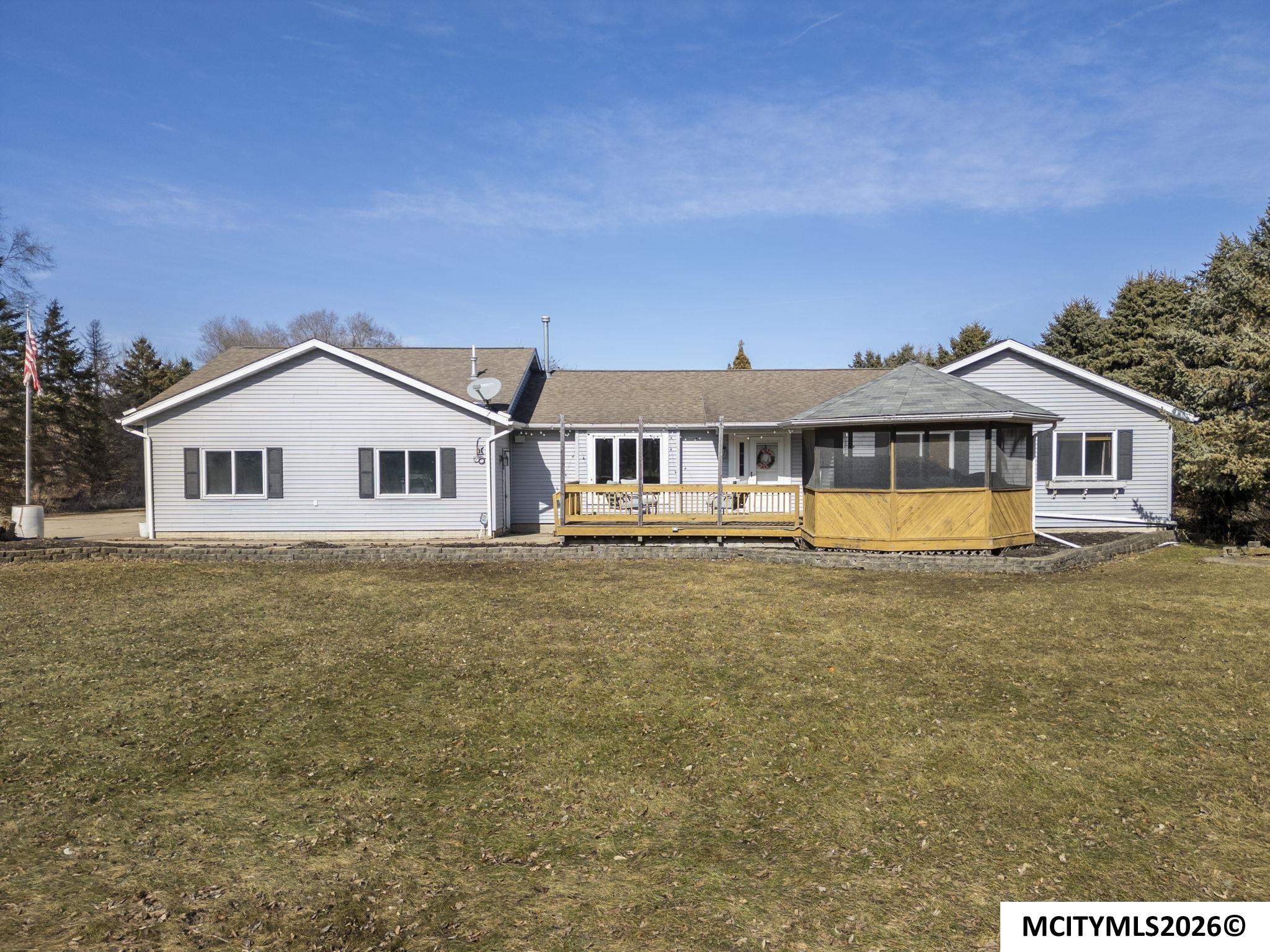 2037 12th NE Mason City IA 50401