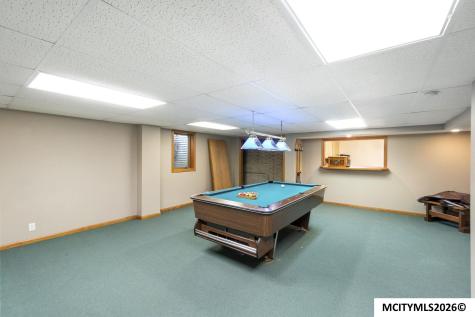 2037 12th NE Mason City IA 50401
