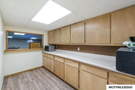 2037 12th NE Mason City IA 50401