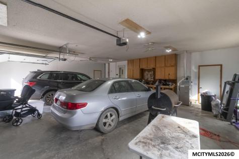 2037 12th NE Mason City IA 50401