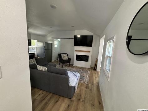 207 S 10th Street Clear Lake IA 50428