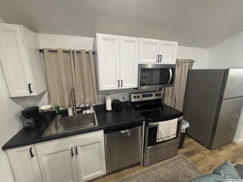 207 S 10th Street Clear Lake IA 50428