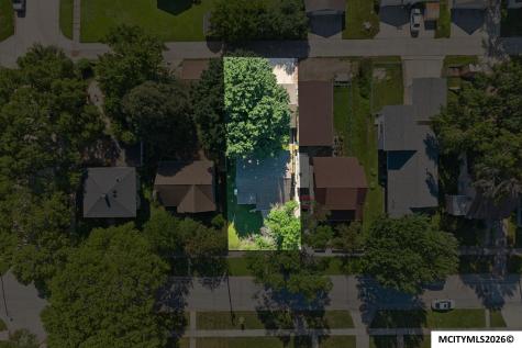 212 S Vermont Mason City IA 50401