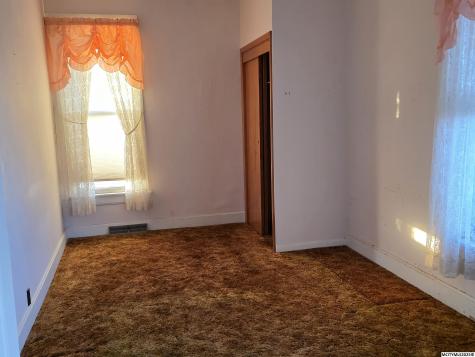 16115 Portland Avenue Mason City IA 50401