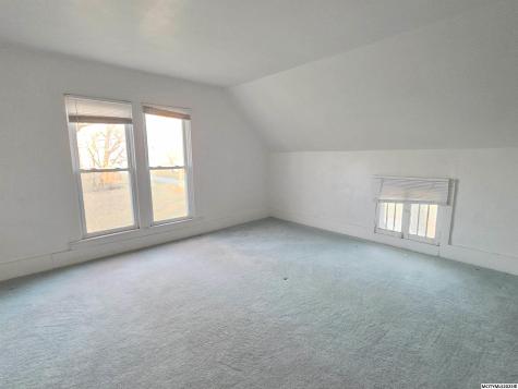16115 Portland Avenue Mason City IA 50401