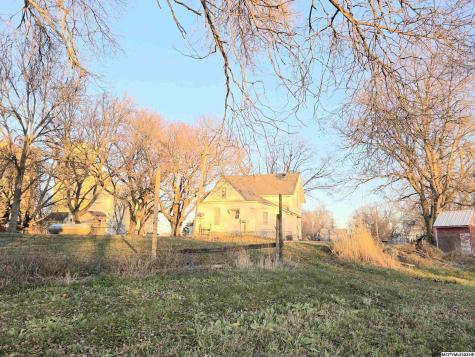 16115 Portland Avenue Mason City IA 50401