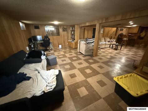 224 S Tennessee Place Mason City IA 50401